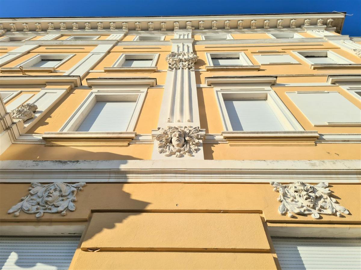 Tom'S Luxury Apartment Zadar, Branimirova Obala 외부 사진